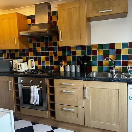 Quirky Studio Flat Selfcontained London Ngoại thất bức ảnh