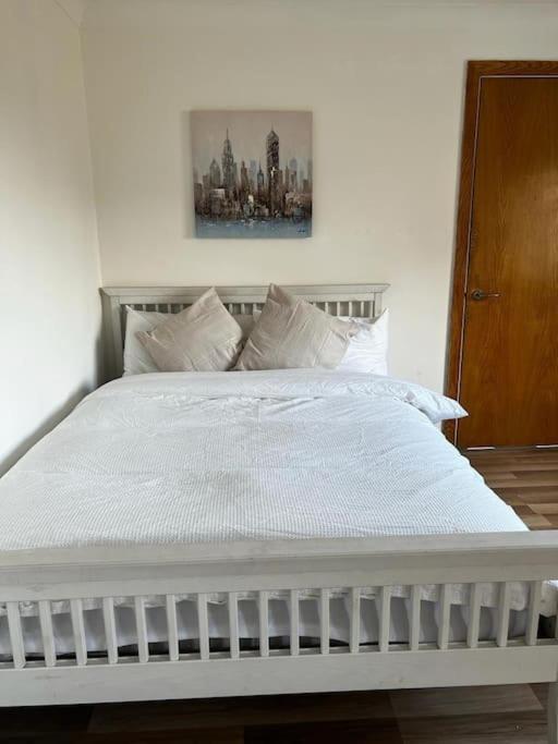 Quirky Studio Flat Selfcontained London Ngoại thất bức ảnh